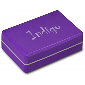 Блок для йоги Indigo 22.8*15.2*7.6см фиолетовый