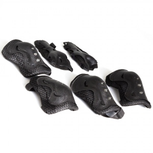 Комплект защиты для катания на роликах и велосипеде 6 предметов 4-15лет цв.черный